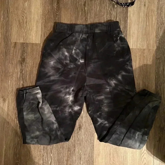 All Fenix Joggers - Picture 3 of 6